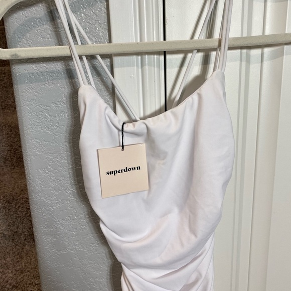 Lisa Ruched Mini Dress in White
superdown - Picture 5 of 8